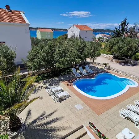 Lovely In Rab With Wifi * Rab Town