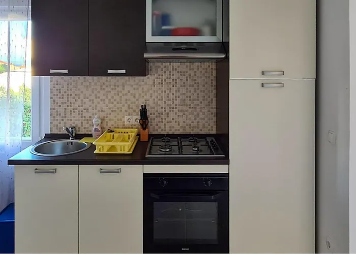 Lägenhet Lovely In Rab With Wifi *