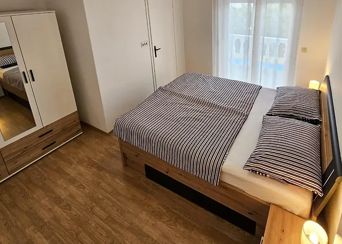 Lägenhet Lovely In Rab With Wifi Rab Town