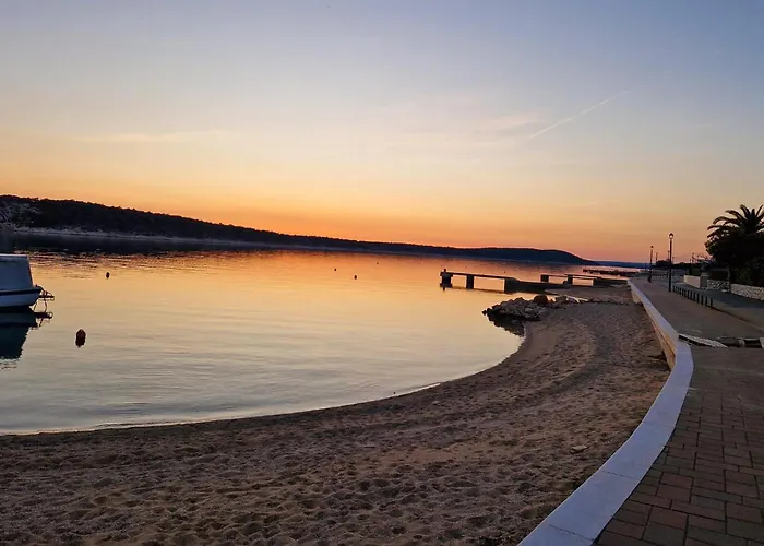 Lovely In Rab With Wifi * Rab Town